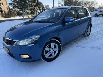 Kia Ceed I Hatchback 5d Facelifting 1.6 DOHC CVVT 126KM 2009 Kia Cee'd Ceed Lift 1.6B Lift 2009r Automat, zdjęcie 8