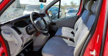 Renault Trafic II 2004 Renault Trafic 1.9D 101KM Klima Elektryka 9 Osobowy Super Stan Hak Prywatny, zdjęcie 5