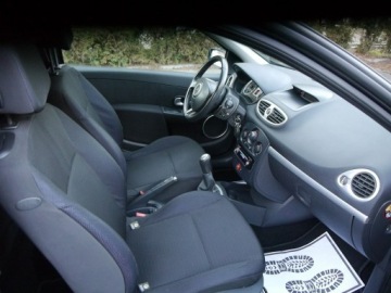 Renault Clio III Hatchback 5d 1.5 dCi 86KM 2006 Renault Clio klima Stan b.dobry bez rdzy i korozji, zdjęcie 21