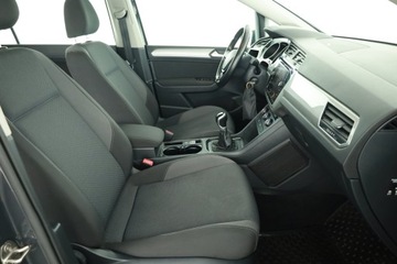 Volkswagen Touran III 1.5 TSI EVO 150KM 2021 VW Touran 1.5 TSI, Salon Polska, Serwis ASO, zdjęcie 6