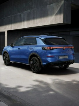 Volkswagen T-Roc I SUV Facelifting 1.5 TSI ACT 150KM 2026 Volkswagen T-Roc Wersja R-Line 1.5 eTSI 150 KM DSG, zdjęcie 5