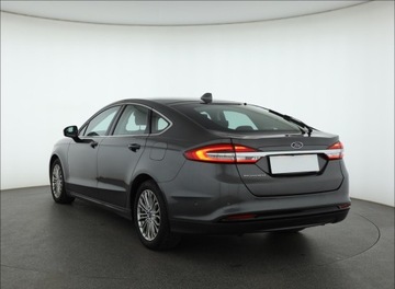 Ford Mondeo V Liftback Facelifting 2.0 EcoBlue 150KM 2020 Ford Mondeo 2.0 EcoBlue, Salon Polska, zdjęcie 3