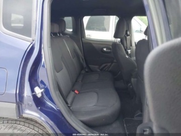Jeep Renegade 2021 Jeep Renegade 80th Anniversary 4x4 2021 2.4 Benzyna 180KM, zdjęcie 13
