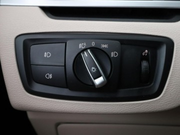 BMW X1 F48 Crossover sDrive20d 190KM 2019 BMW X1 automat full LED jasne skóry navi grzane, zdjęcie 32