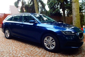 Skoda Octavia IV Kombi 2.0 TDI 115KM 2022 Skoda Octavia IV 2022 kombi 2.0 TDI DSG bezwypadkowy ładny kolor F Vat 23%, zdjęcie 5