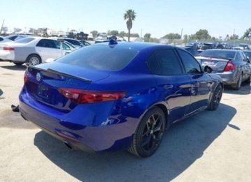 Alfa Romeo Giulia II Sedan Facelifting 2.0 Turbo 280KM 2020 Alfa Romeo Giulia 2020, 2.0L, od ubezpieczalni 2.0 Benzyna 280KM, zdjęcie 6