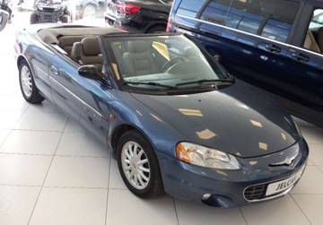 Chrysler Sebring II 2003 Chrysler Sebring Cabrio 2.0 16V 141 KM Jasna ..., zdjęcie 2