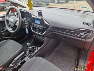 Ford Fiesta VII Hatchback 3d Facelifting 1.0 EcoBoost 100KM 2017 Ford Fiesta Klimatyzacja Usb Wielofunkcyjna kierownica Benzyna 101KM, zdjęcie 26