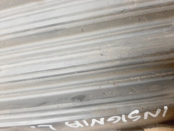 HALOGEN + MŘÍŽKA LEVÝ NÁRAZNÍK PŘEDNÍ OPEL INSIGNIA A BATERKA 2008-2013