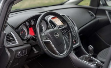 Opel Astra J GTC 1.4 Turbo ECOTEC 120KM 2015 Opel Astra Opel Astra 1.4 Benzyna 120KM, zdjęcie 27