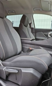 Peugeot 5008 II Crossover 1.6 BlueHDI 120KM 2018 Peugeot 5008 1.6 BlueHDi 120Ps. Navi Serwis 2018 1.6 Diesel 120KM, zdjęcie 28