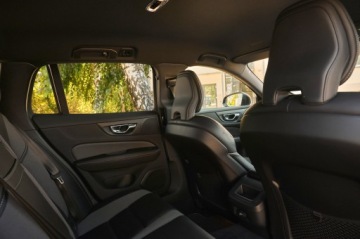 Volvo V60 II  2021 __R-DESIGN__ MEGA KOLOR, zdjęcie 36