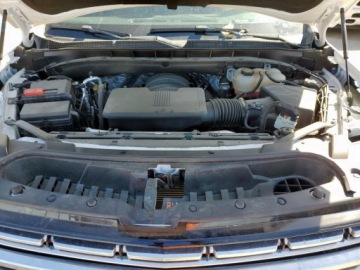 Chevrolet Suburban GMT900 2023 Chevrolet Suburban C1500 Premier 2023 5.3l 5.3 Benzyna 355KM, zdjęcie 6