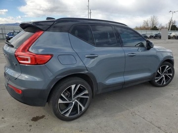 Volvo XC40 2022 Volvo XC 40 T5 R-Design 2022 2.0l 2.0 Benzyna 248KM, zdjęcie 3
