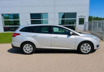 Ford Focus III Kombi Facelifting 1.5 TDCi 120KM 2018 Ford Focus 1,5 TDCi 120km, Salon Polska, FV 23 1.5 Diesel 120KM, zdjęcie 3