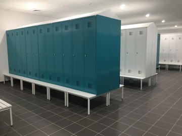 SUM 330 Вт Шкаф металлический 90 см на 3 сотрудников - 3-дверный