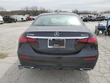 Mercedes Klasa E W214 2023 Mercedes-Benz Klasa E 2023r., E 450 4MATIC, od ubezpieczalni 3.0 Benzyna, zdjęcie 3