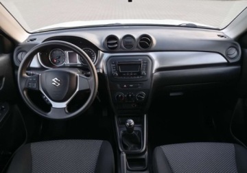 Suzuki Vitara III SUV Facelifting 1.0 BoosterJet 111KM 2018 Suzuki Vitara Zarejestrowany - benzyna - klimatyzacja - serwisowany Benzyna, zdjęcie 21