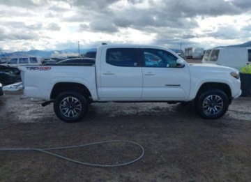 Toyota Tacoma II 2023 Toyota Tacoma 2023, 3.5L, 4x4, TRD SPORT, od ubezpieczalni 3.5 Benzyna, zdjęcie 2