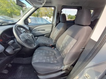 Opel Combo D Tour 1.6 CDTI 90KM 2013 OPEL COMBO D Tour 1.6 CDTI 90KM, Bezwypadkowy, 5 Miejsc, Klimatyzacja, zdjęcie 14