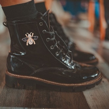 ПРЯЖКИ ДЛЯ ОБУВИ УКРАШЕНИЯ «МЕДОВАЯ ПЧЕЛКА» 2 ШТ.