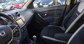 Dacia Sandero II Hatchback 5d Facelifting 0.9 TCe 90KM 2017 Dacia Sandero Stepway Dacia Sandero Stepway 0.9 TCe Laureate SampS Easy-R, zdjęcie 16