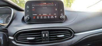Fiat Tipo II Hatchback 1.4 95KM 2018 Fiat Tipo Bogata wersja, stan bardzo dobry., zdjęcie 9