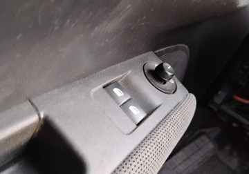 Citroen C3 Aircross  I Crossover 1.6 BlueHDI 100KM 2018 Citroen C3 Aircross 2018r, 1.6 HDI. Uszkodzony przod. 1.6 Diesel 100KM, zdjęcie 9