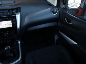 Nissan Navara IV Double Cab 2.3 190KM 2015 Nissan Navara 2.3 dCi, Salon Polska, zdjęcie 7