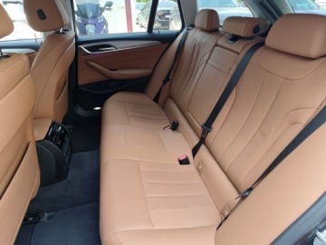 BMW Seria 5 G30-G31 Touring Facelifting 2.0 520d 190KM 2023 BMW 520 FV-23%, Podgrzewane fotele, Funkcja dostęp, zdjęcie 8