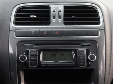 Volkswagen Polo V Hatchback 5d 1.2 TSI 105KM 2010 VW Polo 1.2 TSI, Salon Polska, Serwis ASO, Klima, zdjęcie 11