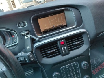 Volvo V40 II 2018 Volvo V40 R Design Automat Navi Kamera Led 1.5 Benzyna 122KM, zdjęcie 20