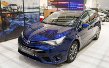 Toyota Avensis III Wagon Facelifting 2015 1.8 Valvematic 147KM 2016 Toyota Avensis 1.8 Premium 1.8 Benzyna 147KM, zdjęcie 2