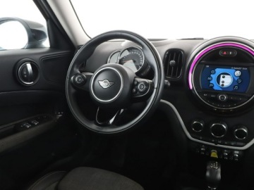 Mini Countryman F60 Crossover 1.5 Plug-in Hybrid 224KM 2020 Mini Countryman Cooper SE ALL4 PHEV Automat, zdjęcie 15