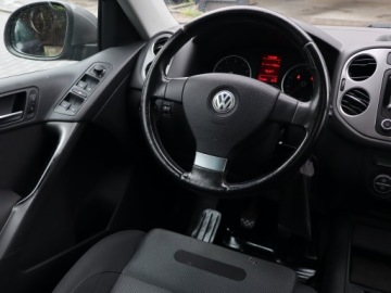 Volkswagen Tiguan I SUV 2.0 TSI 200KM 2009 VW Tiguan 2.0 TSI, 4X4, Navi, Klima, Klimatronic, zdjęcie 6