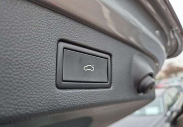 Volkswagen Arteon Fastback Facelifting 2.0 TDI SCR 150KM 2021 Volkswagen Arteon Elegance 2.0TDI 150KM Webasto Skora DCC Hak EL.Fotele Ka, zdjęcie 34