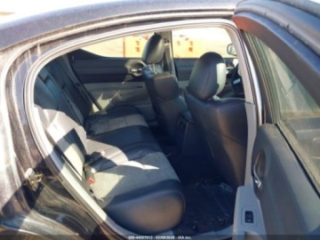 Dodge Charger V 2006 Dodge Charger SRT8 2006 6.1 Benzyna 425KM, zdjęcie 12