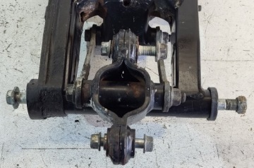 Тяга оси маятника 61000-01D10-YCH Suzuki GS500 Gs 500 2004-2008r