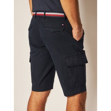 TOMMY HILFIGER SPODENKI + PASEK JOHN CARGO SHORT30