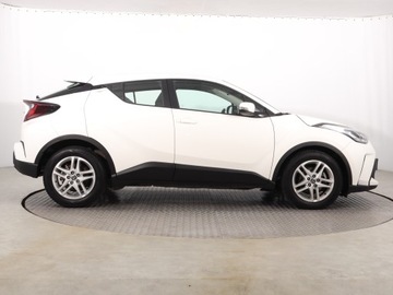 Toyota C-HR I Crossover Facelifting 1.8 Hybrid 122KM 2022 Toyota C-HR 1.8 Hybrid, Serwis ASO, Automat, zdjęcie 5