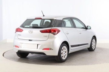 Hyundai i20 I Hatchback 5d Facelifting 1.1 CRDi 75KM 2015 Hyundai i20 1.1 CRDi, Salon Polska, Serwis ASO, zdjęcie 4