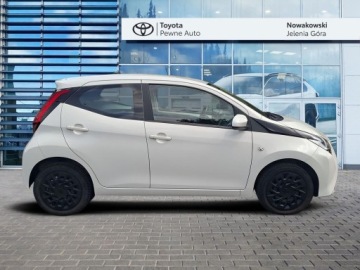 Toyota Aygo II Hatchback 3d Facelifting 1.0 VVT-i 72KM 2020 Toyota Aygo 1.0 VVT-i X-play II (2014-) 1.0 VVT-i, zdjęcie 3