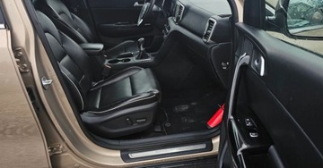 Kia Sportage IV SUV 2.0 CRDi 185KM 2017 Kia Sportage 2.0d 44 skora, siedzenia podgrzewane solardach 2.0 Diesel, zdjęcie 17