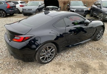 Subaru BRZ jak nowe 2.4 na placu