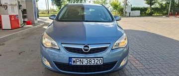 Opel Astra J Sports Tourer 1.6 Turbo ECOTEC 180KM 2011 Opel Astra Opel Astra 1.6 Turbo Cosmo 1.6 Benzyna 180KM, zdjęcie 1