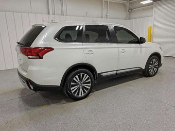 Mitsubishi Outlander III 2020 Mitsubishi Outlander Es 2020 2.4 Benzyna 166KM, zdjęcie 3