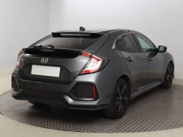 Honda Civic X Hatchback 5d 1.0 VTEC Turbo 129KM 2019 Honda Civic 1.0 VTEC Turbo, Automat, Navi, Klima, zdjęcie 4