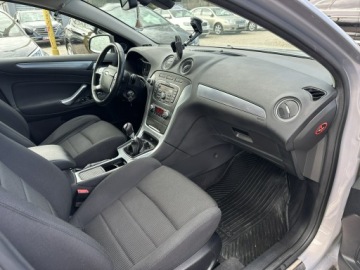 Ford Mondeo IV Hatchback 2.0 Duratorq TDCi DPF 140KM 2011 Ford Mondeo Manual/Xenon + LED/Salon PL/Zamiana, zdjęcie 18