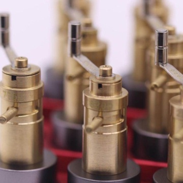 Mechaniczne narzędzie do zabiegów uzwojenia