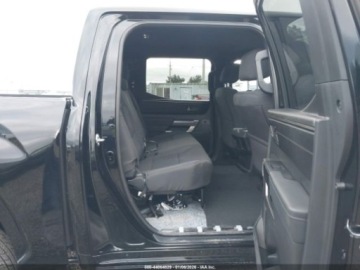 Toyota Tundra II 2026 Toyota Tundra SR5 Crewmax 5.5 Bed 2026 3.4 Benzyna 389KM, zdjęcie 12